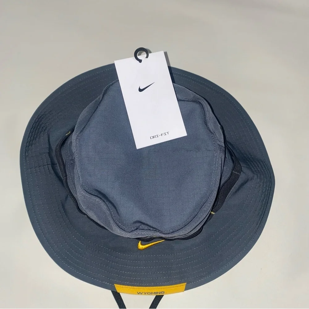 Men's Nike Gray Wyoming Cowboys 2021 Sideline Performance Bucket Hat Sz M/L